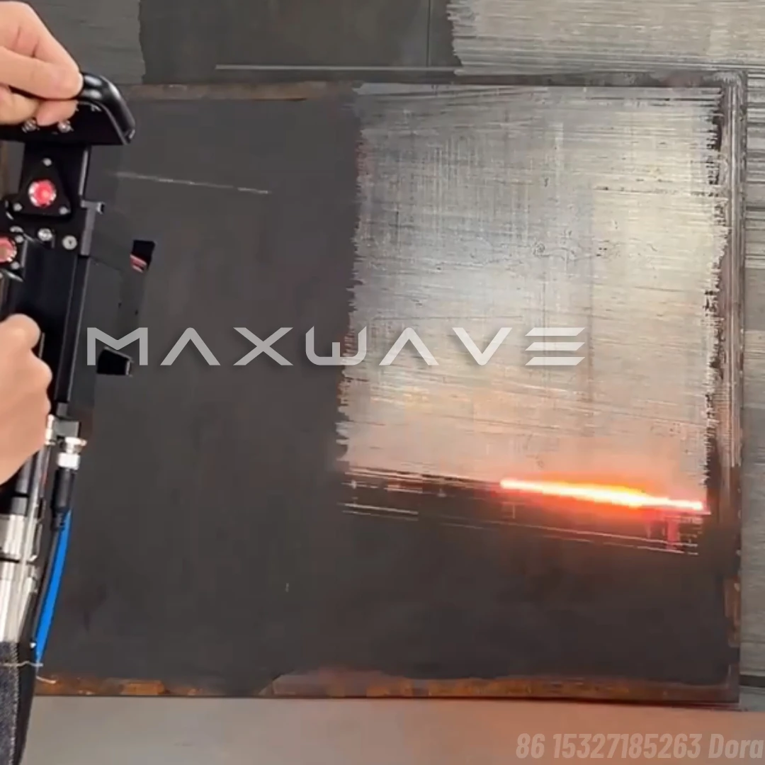 

Портативная лазерная машина для очистки ржавчины, промышленный класс для сверхмощной стальной конструкции, удаления ржавчины пресс-форм и кораблей