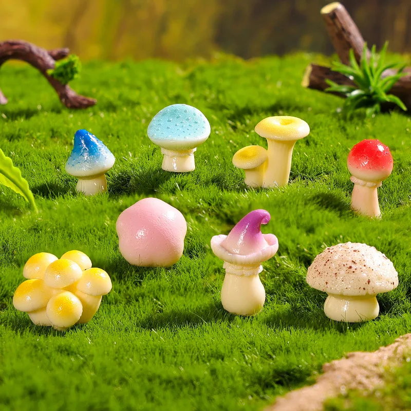 

Miniature Figurine Resin Mushroom Micro Landscape Ornaments for Home Decorations DIY Mini Ecological Bottle Ornament Gift