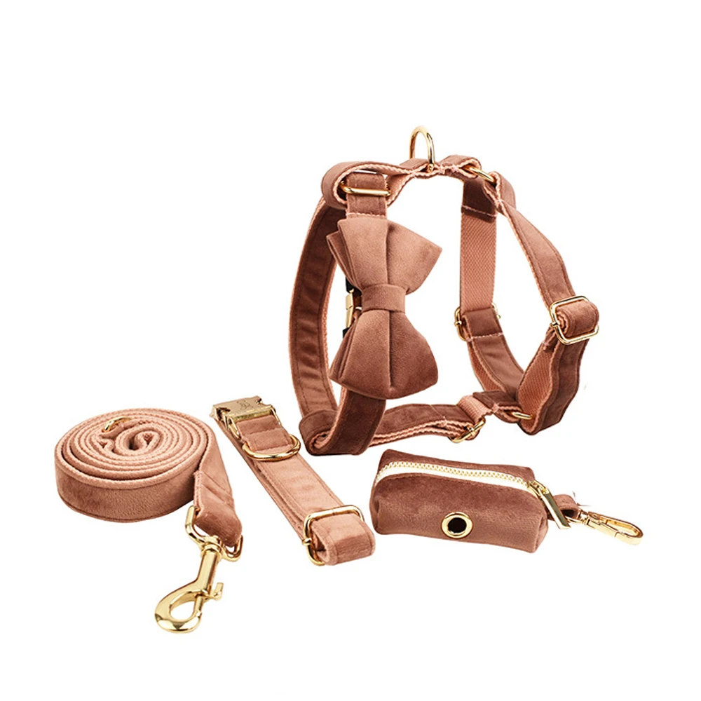 

High Quality 5pcs Pet Outdoor Harness Kit Poop Bag Bow Tie Custom Name Luxury Velvet Dog Harness Sets Dog Luxury Collar