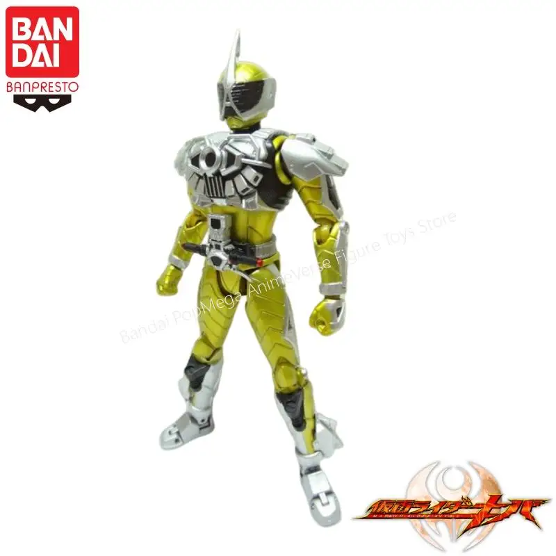 

В наличии 100% оригинальная экшн-фигурка Bandai Banpresto Kamen Rider Accel, модель куклы, новая анимационная периферия в штучной упаковке, гараж