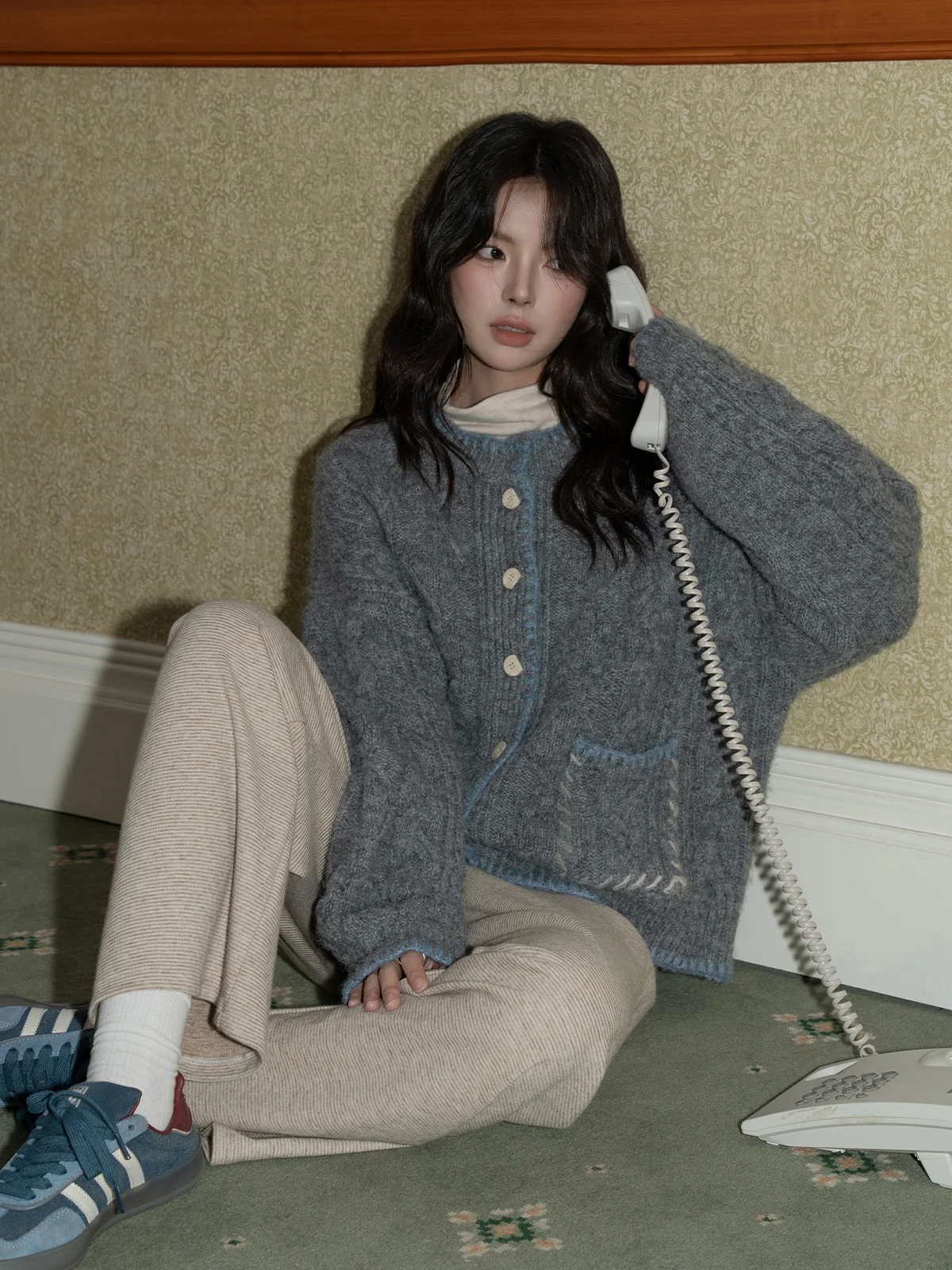 

Deep ey round Ne Knitted Sweater Cardigan Women's Casual Sle Slimming Top Spring 2026 New Arrival Comfortable Commute F...