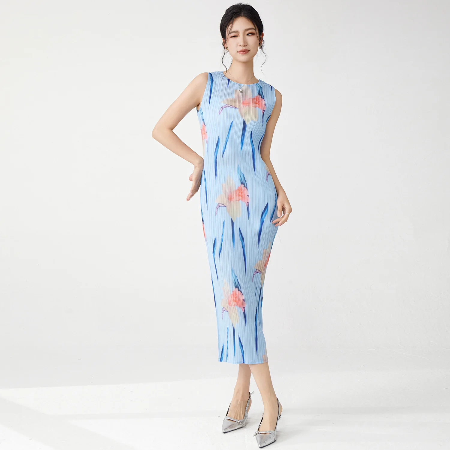

Miyake Pleated Printed Dress 2025 Summer New Round Neck Sleeveless Printed Temperament Midi Dress