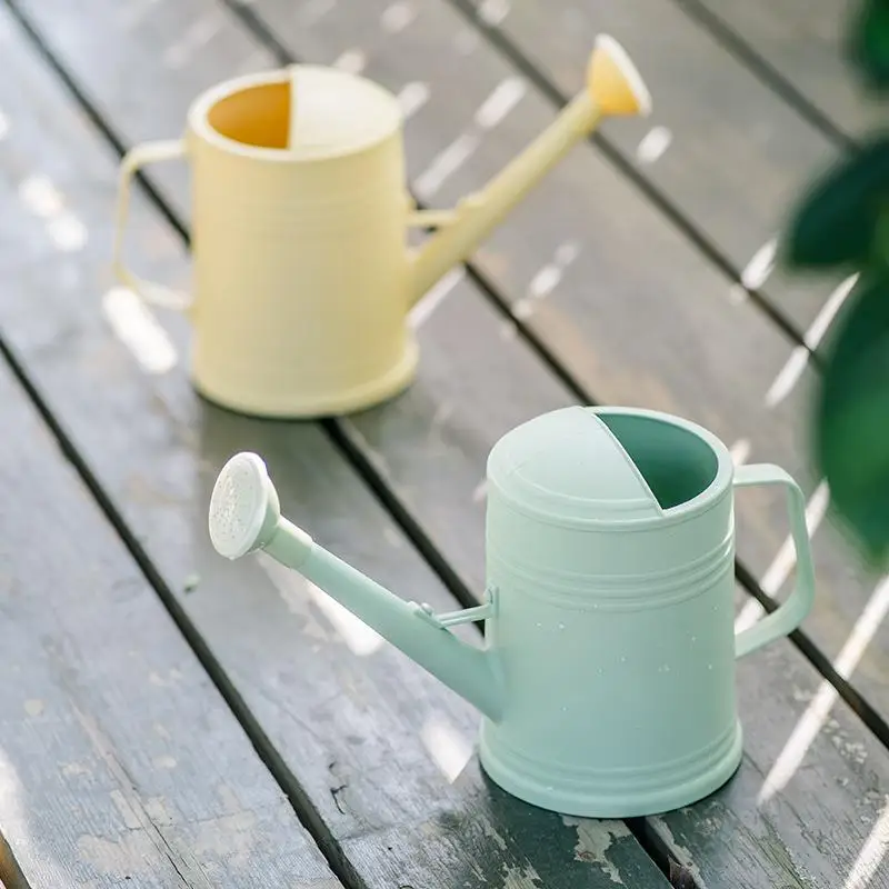 15-Liter Plastic Watering Can for Gardening Home Use Flower And Vegetable Watering Sprinkler Household Hardware Tool