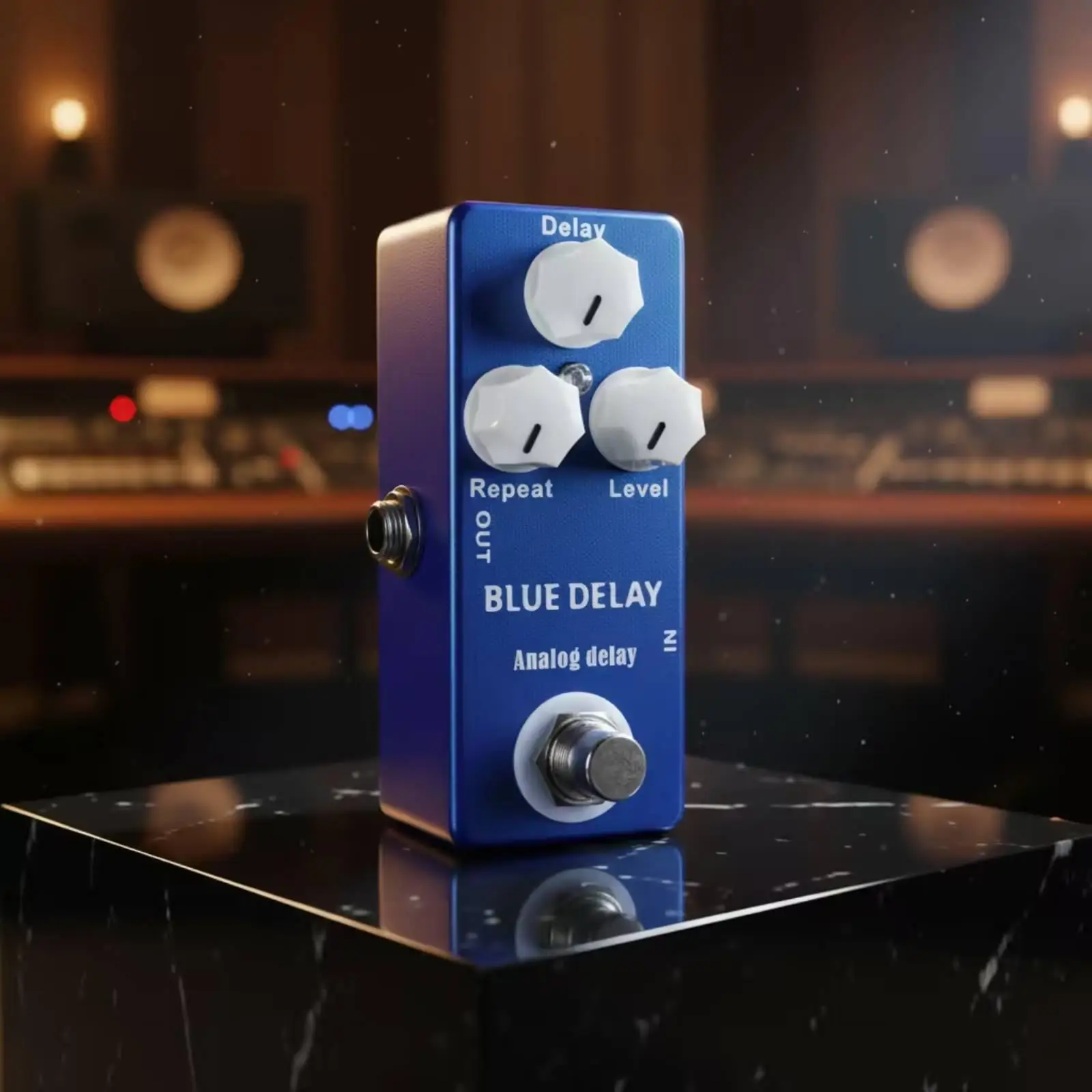 Versatile Echo Delay Pedal for Guitar with Organic Repeats for Practice and Live Shows - view 4