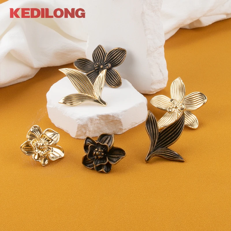 KEDLO moderner minimalistischer blumenförmiger Zinklegierungsgriff für Küchenschränke, goldener Knopf, Schubladengriff in antikem Messing. – Detail 8