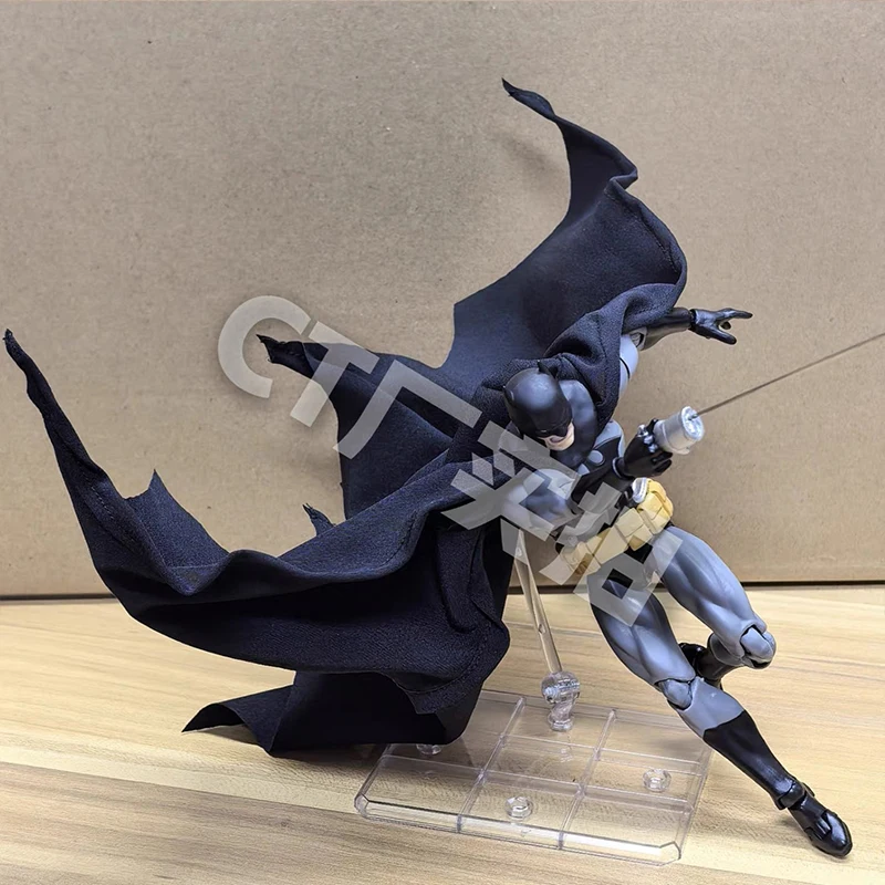 In Stock Ct Toys Batman Hush Mafex 126 Black Version Bat Man Dc