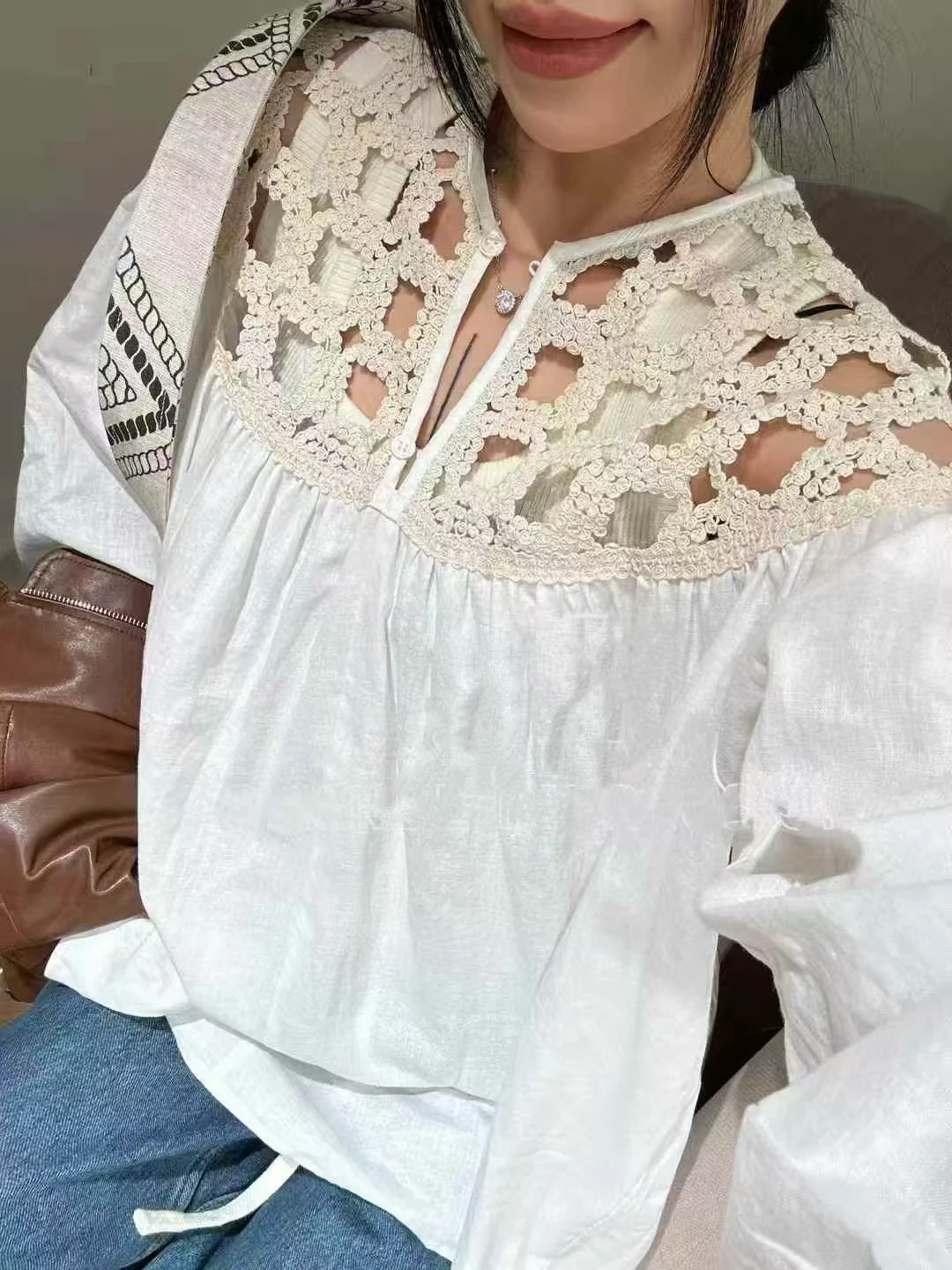 Lente/zomer nieuwe Ramee stof ronde hals schouder holle top bladerdeeg mouw comfortabele mode losse damesshirt S-XL