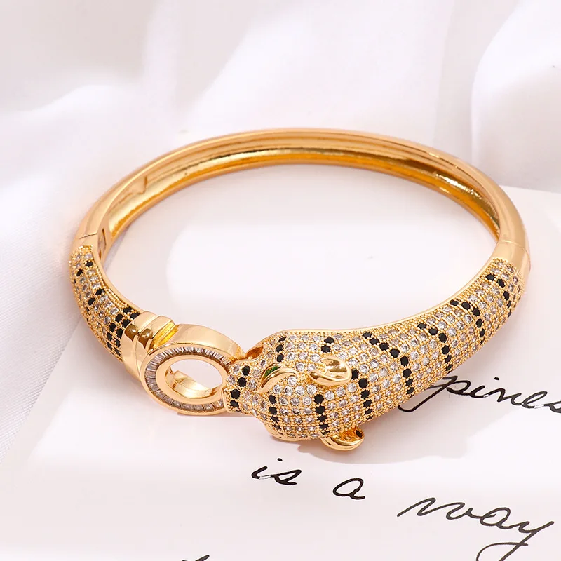 New Exquisite Personalized Light Luxury Hip Hop Full Diamond Leopard Women\'s Bracelet