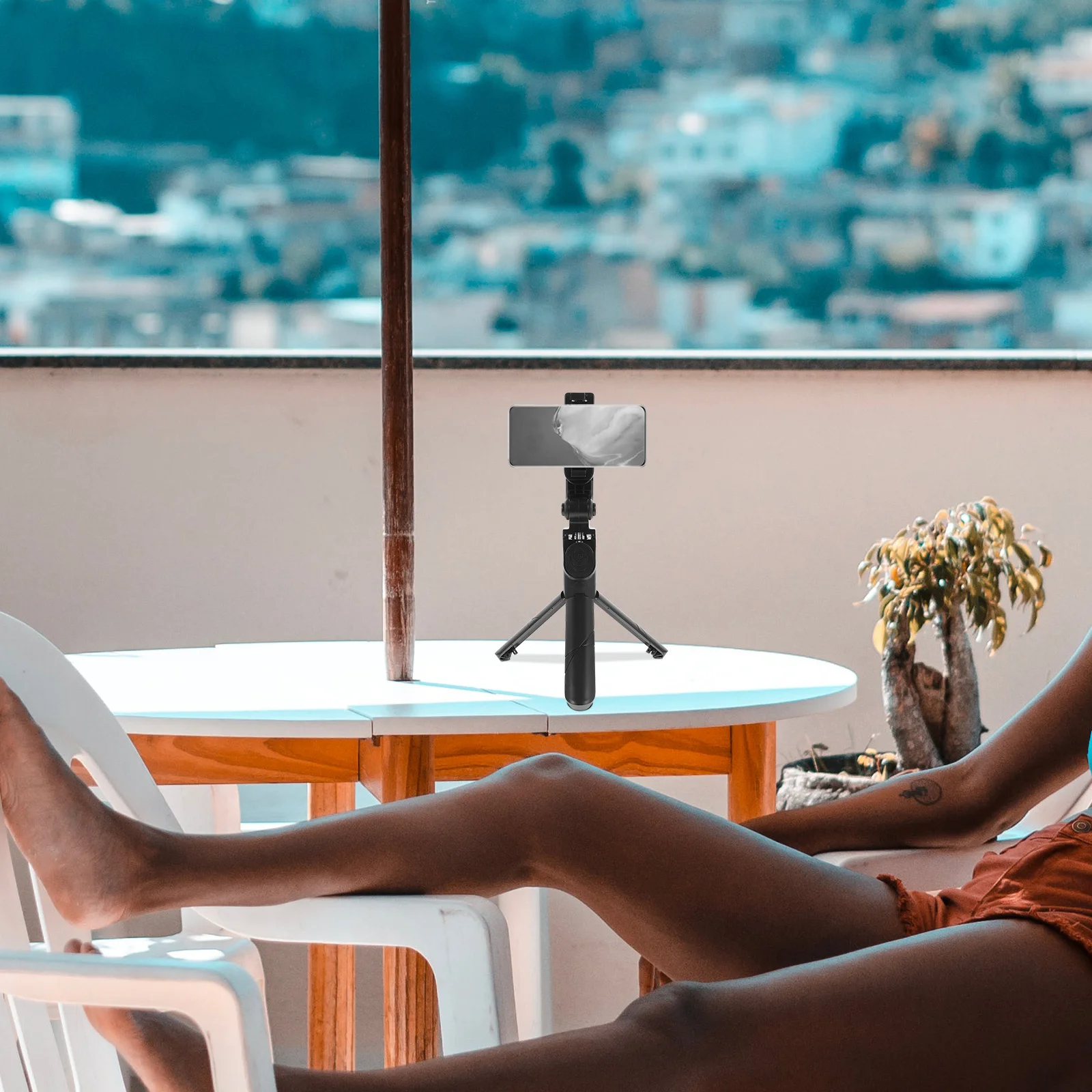 

1Pcs Phone Tripod Selfie Stick Mini Folding Retractable Mobile Phone Stand Desktop Holder Portable 360 Rotation for Web