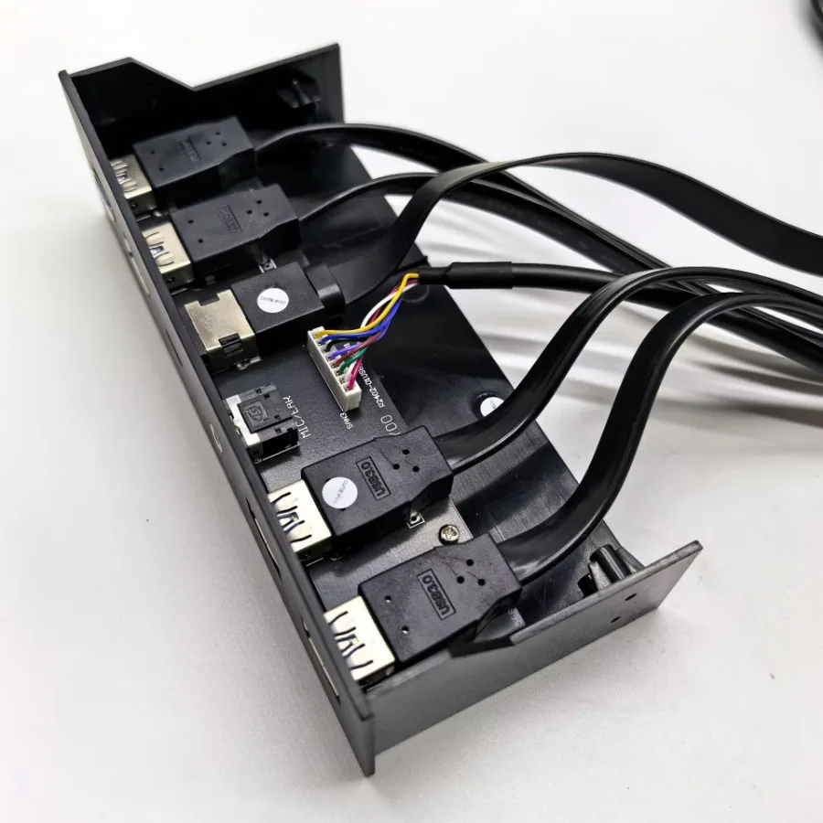 โฮสต์เมนบอร์ดสาย 19P 9Pin ถึง 4 พอร์ต USB 3.0 HD Audio ประเภท E Type-C 3.1 5.25in แผงบาร์ด้านหน้า