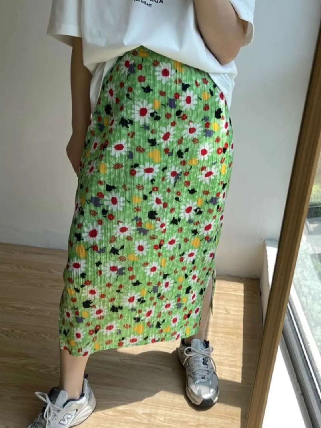 2025 new gradient pleated mid length half skirt versatile temperament pleated slit high-end tie dye half skirt  faldas largas