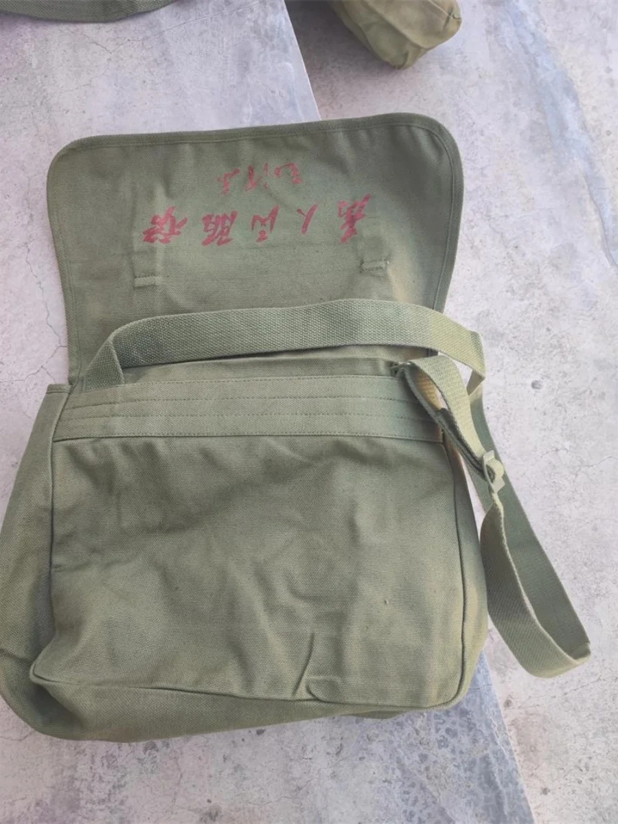 Classic Men's Canvas oulder Bag Vintage Sle Lightweight Crossbody Outdoor Travel Cam Hiking Supplies