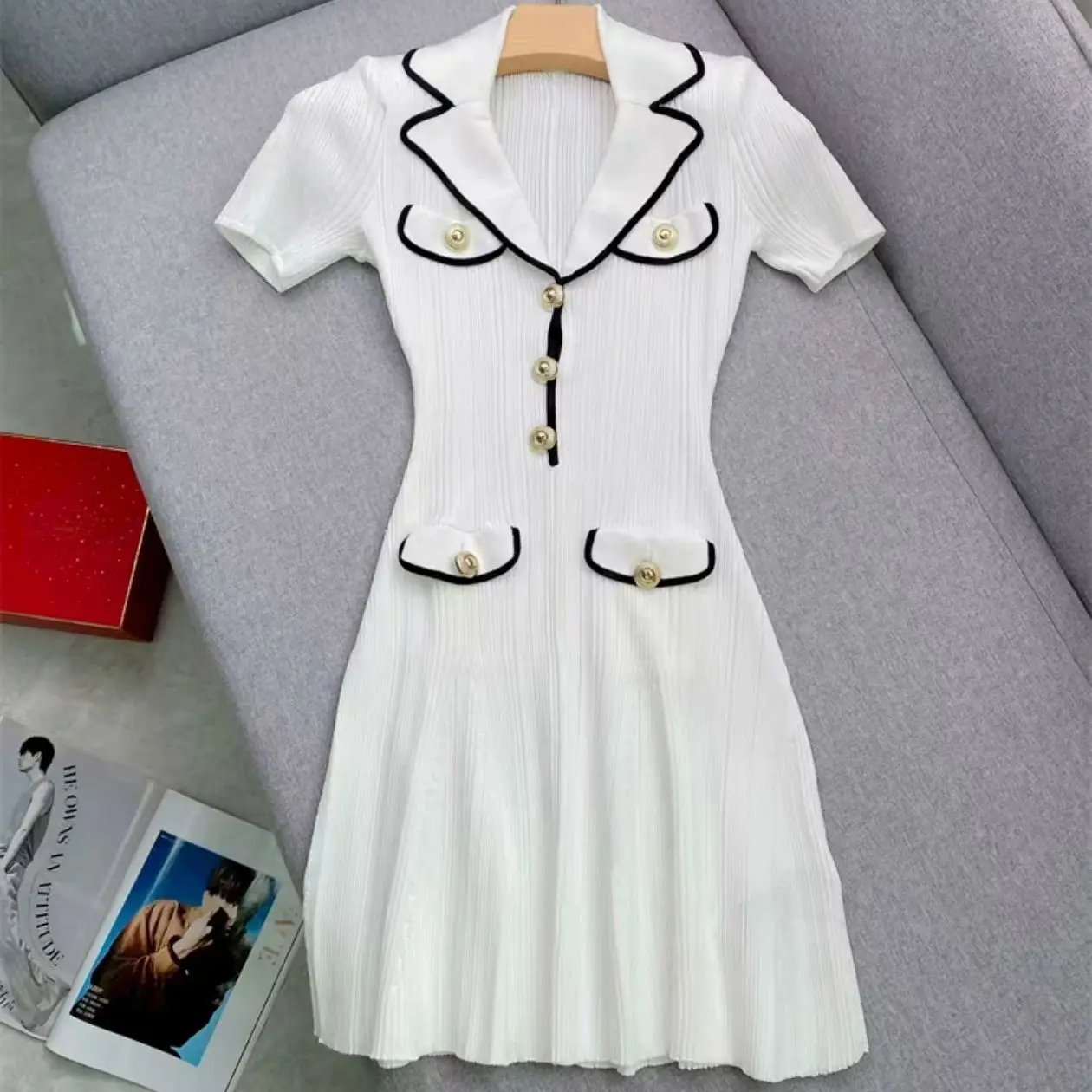 

Summer New Fashionable Temperament Commuting Simple And Atmospheric Lapel Knitted Button Slim Fit Short Sleeved A-Line Dress