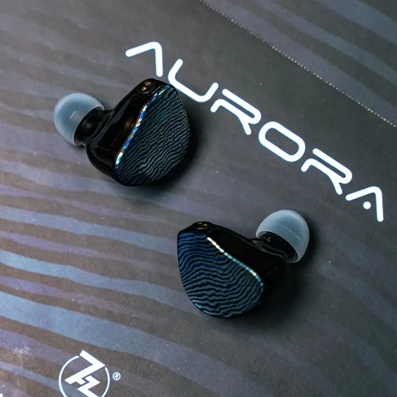7Hz Aurora 1 DD+1 Planar Drive HiFi Earphone 2 BA 3.5mm/4.4mm Interchangeable Plug Custom Detachable Cable with 0.78mm 2Pin