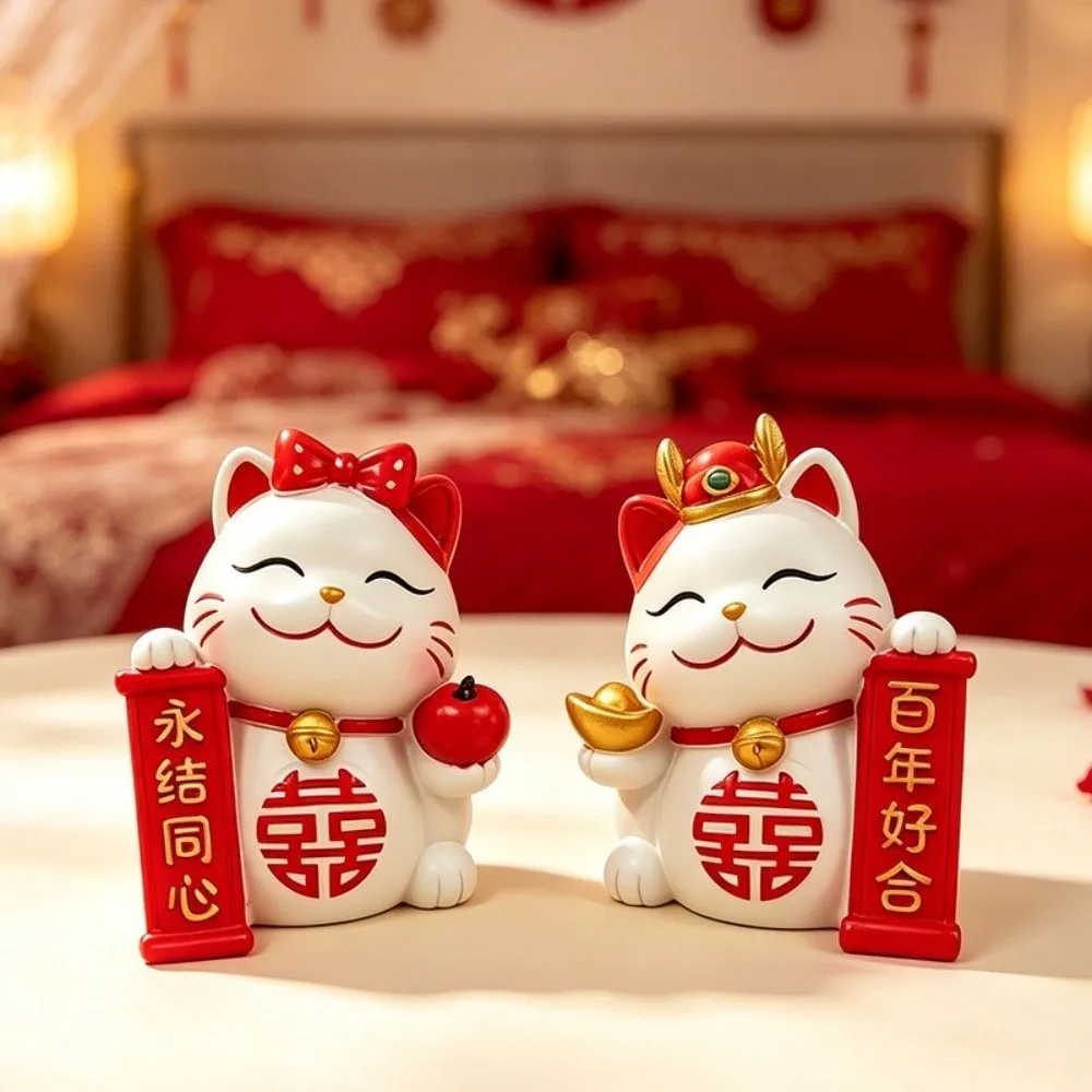 Resin Lucky Cat Figurines Cartoon Realistic Fortune Cat Car Interior Ornament Durable Welcoming Beckoning Fortune