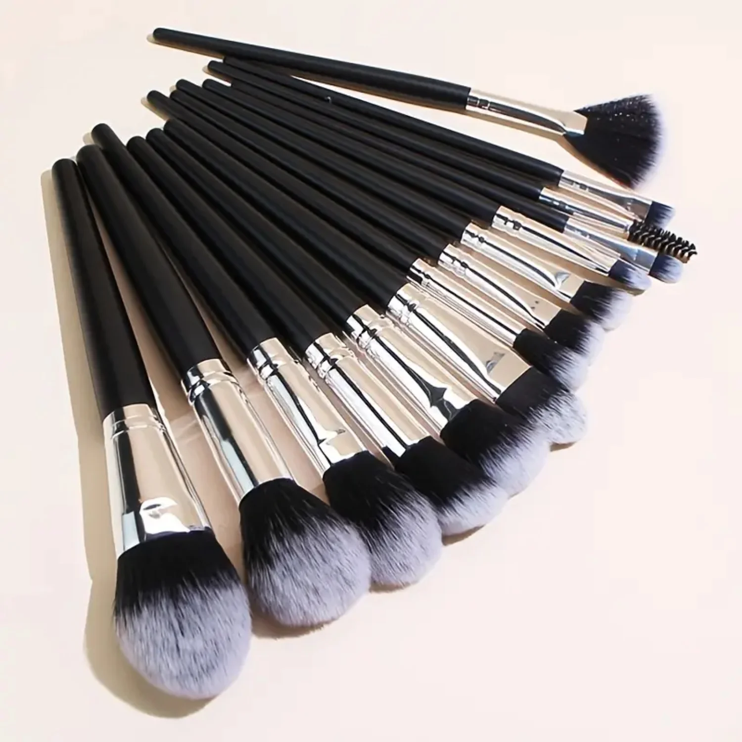 Professional 15pcs Makeup Brush Set - Large Kabuki Tools for Foundation, Powder, and Blush