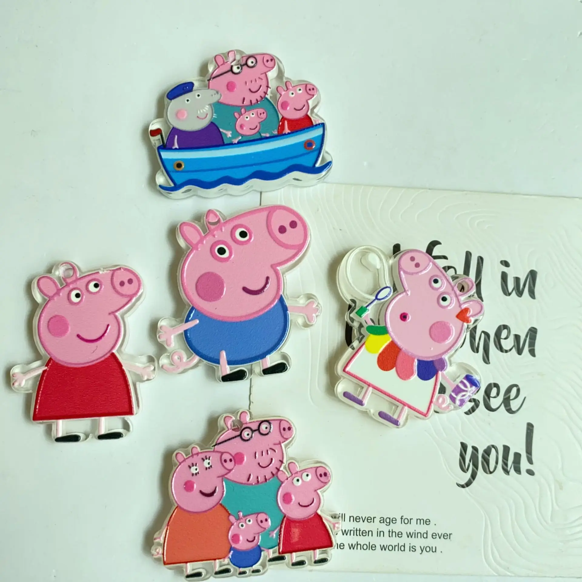 Hanging hole bright oil embossed hanging hole cartoon Peppa Pig chip pendant DIY mobile phone chain key bag hanging accessories