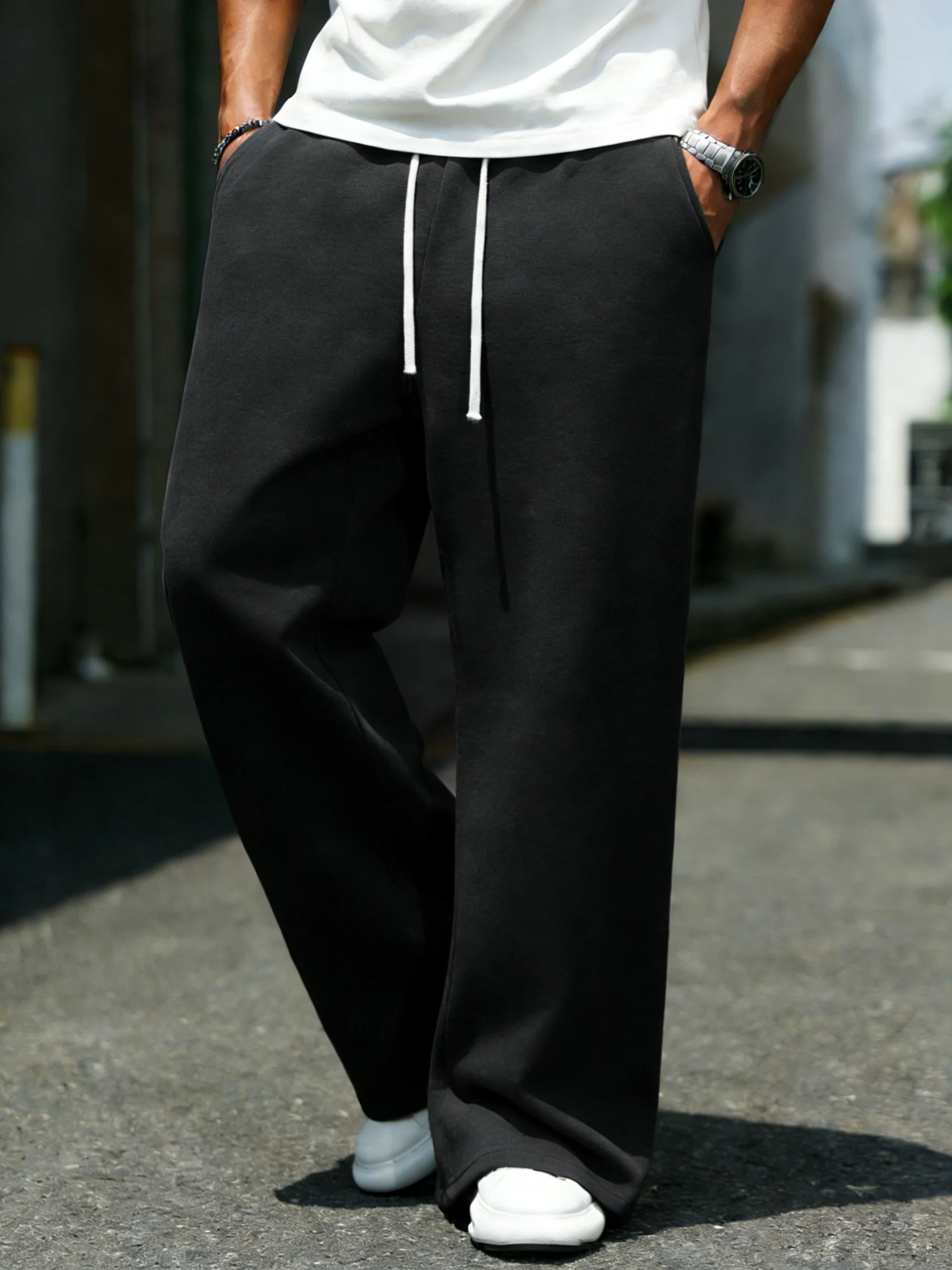 

Men's sports outdoor long pants, jogging pants, straight leg, loose fit, elastic waistband, drawstring, sports and fitness.