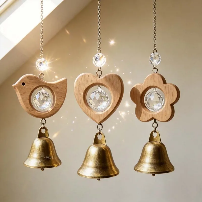 Cute 4pcs Solid Wooden Sunlight Catcher Wind Chime Spinner Sunlight Reflected Rainbow Maker Decorative Glass Hanging Sun Catcher