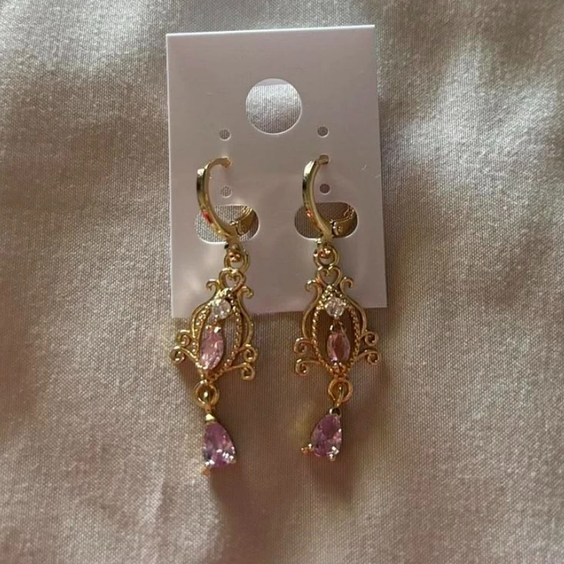 Vintage Pink Teardrop Inlaid Synthetic Zirconia Pendant Earrings Gold Hollowed Flowers Suitable Elegant Jewelry Ladies Parties