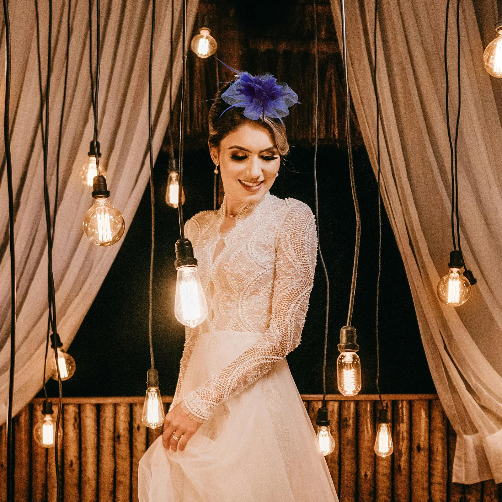 

Винтажная повязка-фасцинатор для женщин с сетчатой вуалью и заколкой для волос, легкая и удобная, для свадеб, вечеринок и чаепитий