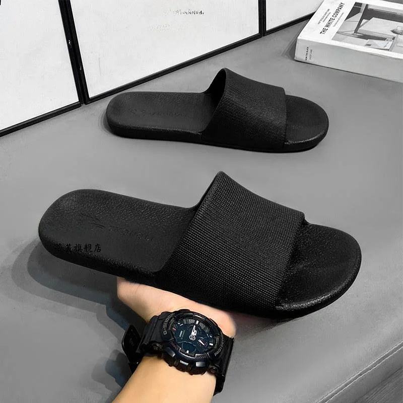 

Unisex Summer Outdoor Comfortable Anti-Slip Bathroom Bathing Sandals Couples Slippers PVC Material Thick Bottom Platform