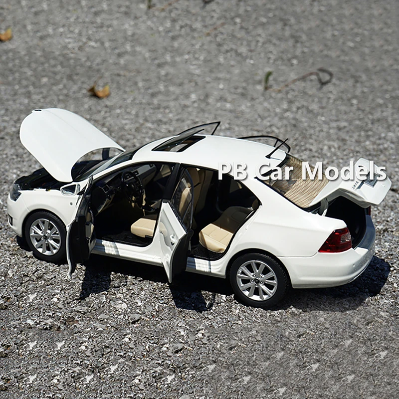 Skoda Xinrui 1:18 original 2016 Skoda alloy automobile model