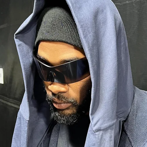 Imagen 2 del producto Future Technology Sense gafas de sol para mujer Punk Hip Hop elegante diseñador gafas de sol a prueba de viento ciclismo gafas de sol