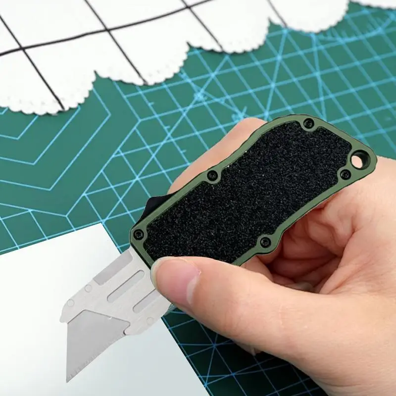 Portable Box Cutter Ergonomic Retractable Box Cutter Lightweight Art Accessories Paper Trimming Tool For Cardboard Carpet