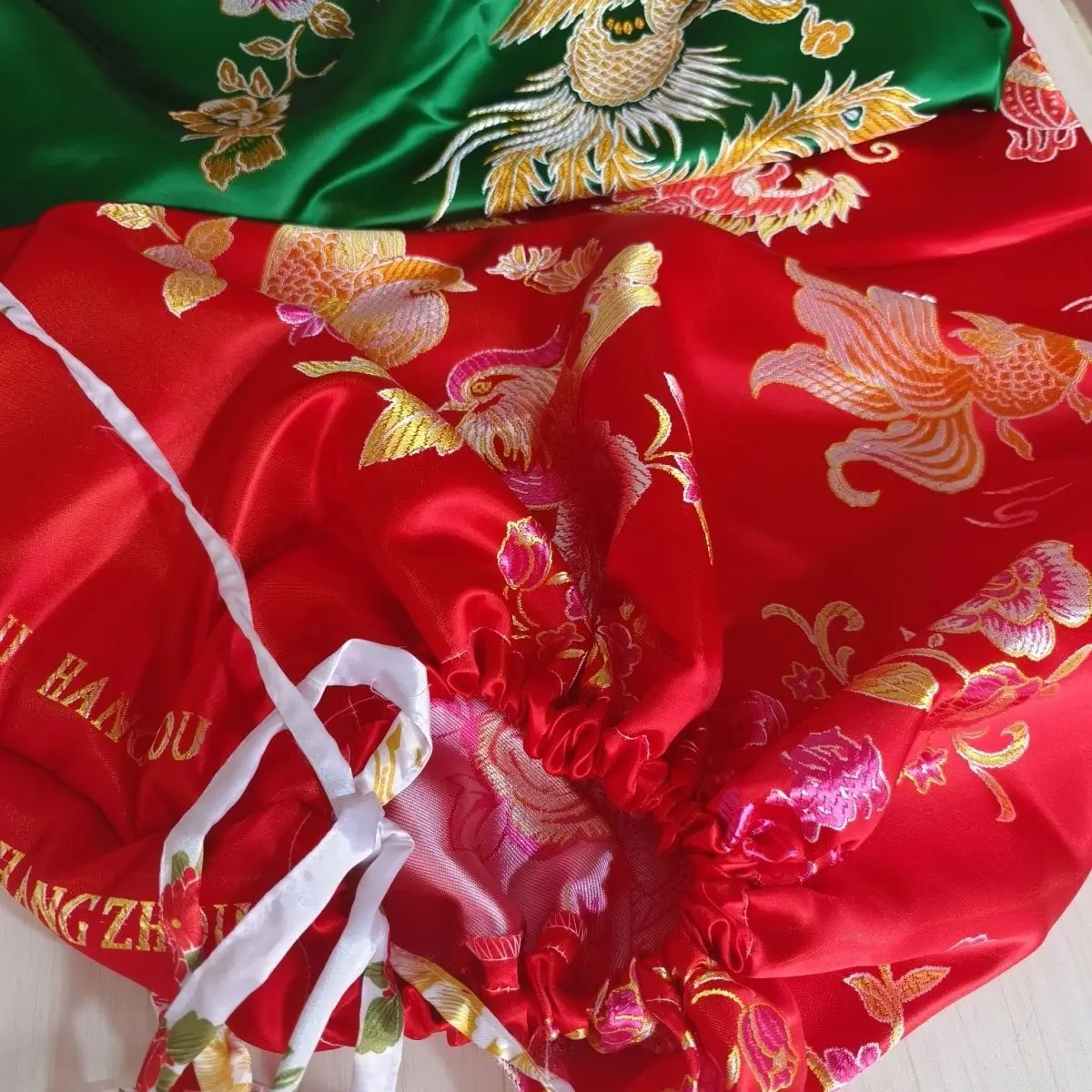 (ยอมรับเอง) Dragon Brid เย็บปักถักร้อย Silky Touch Handmake Soft Sleep Sleeping Bags ผ้าห่ม