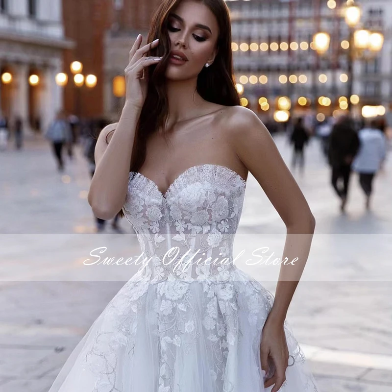 Elegant Wedding Dress Organza With Embroidery Princess Ball Gown Strapless Sleeveless Corset Bride Dress Lace Up Vestido De Novi