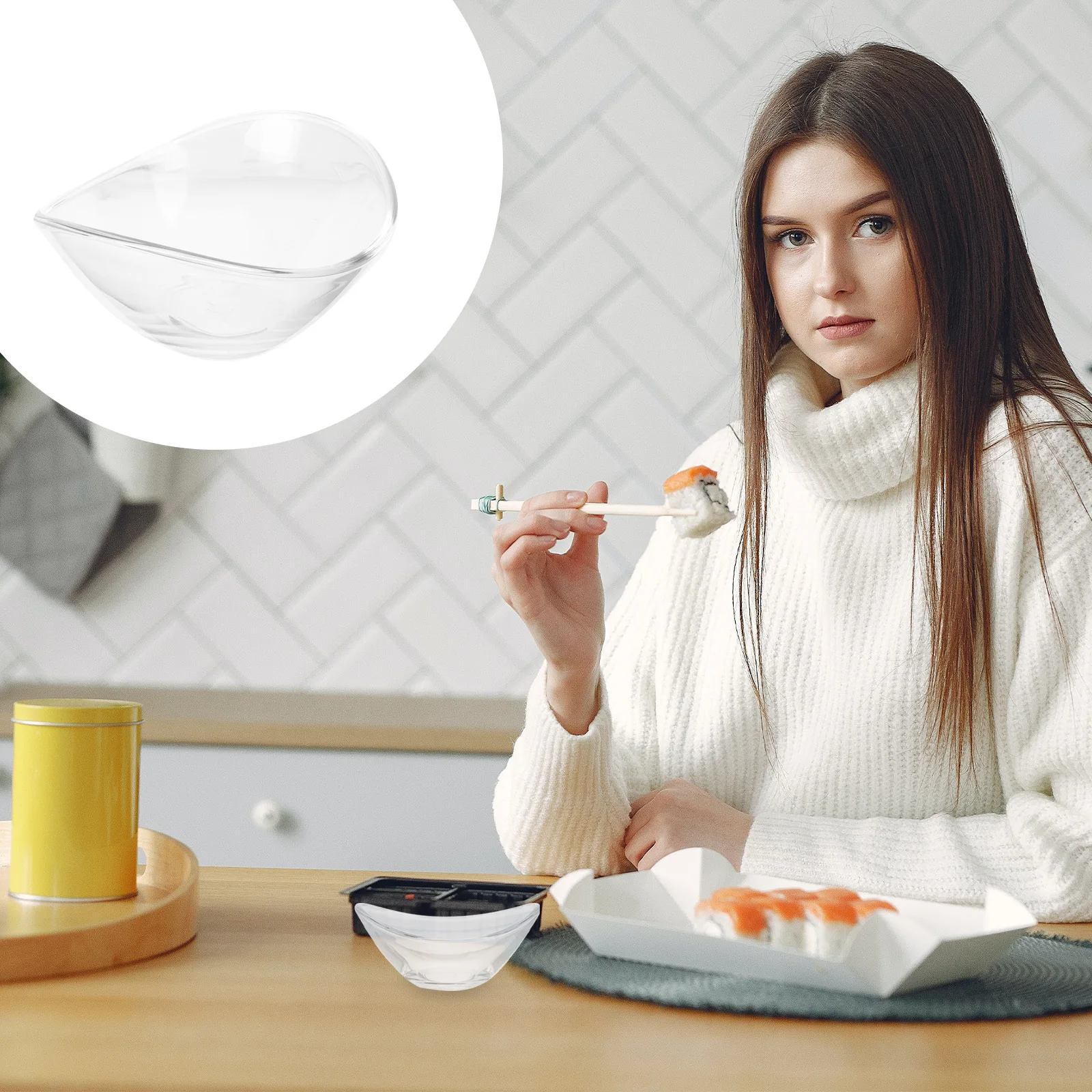 

2Pcs Glass Soy Sauce Dishes Ingot Shape Kitchen Sauce Bowls Portable Mini Flavor Plates Food Containers