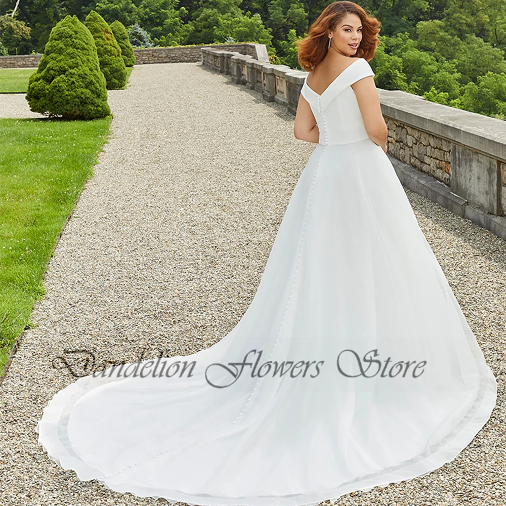 Classic Plus Size Wedding Dresses For Bride V-Neck Off The Shoulder Bride Gowns Sweep Train A-Line Empire Robe De Mariée