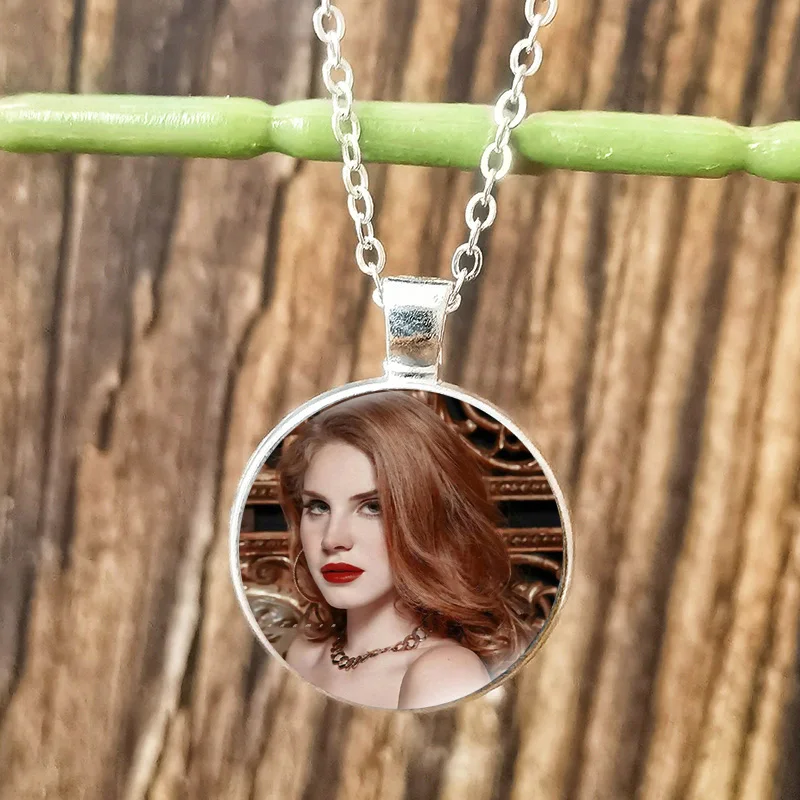 Lana Del Rey Poster Necklace Fans Souvenir Glass Cabochon Charm Pendant Choker Fashion Star Jewelry for Friends Gifts