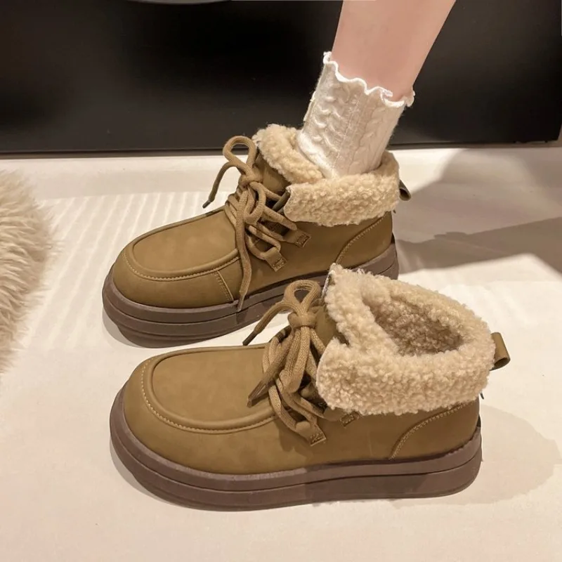 

Northeast Fur and Thick Soles Increase Snow Boots Women's New Winter Fashion in 2024 to Wear Warm and Velvet Cotton Shoes New