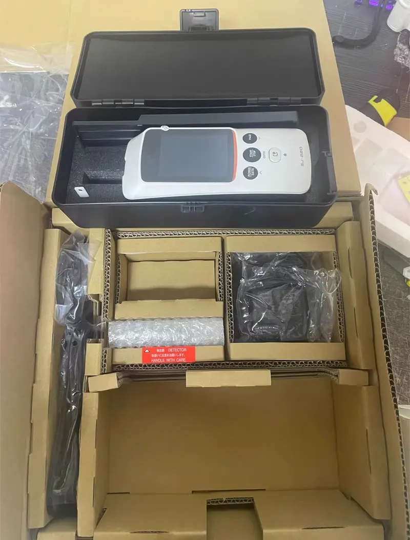 Brand new SJ-220 Surftest Portable Surface Roughness Tester 0.75mN 178-741-11 One-year warranty