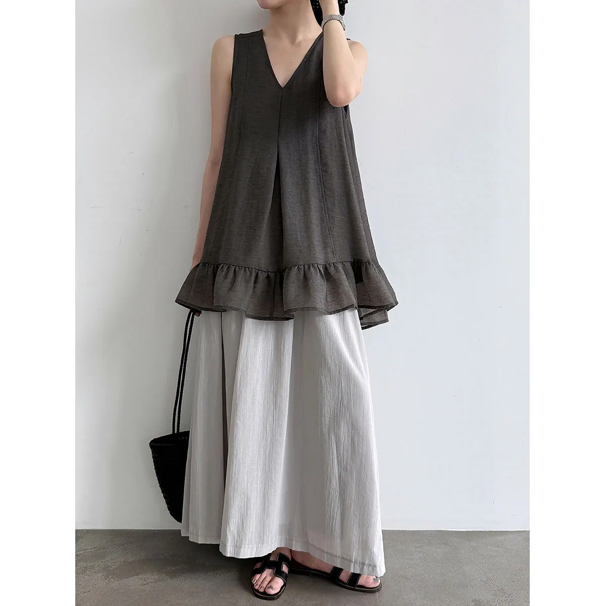 

V-Neck Tie-Back Tank For Women, Summer 2026, Thin, Breathable, Ruffled Sleeveless Top