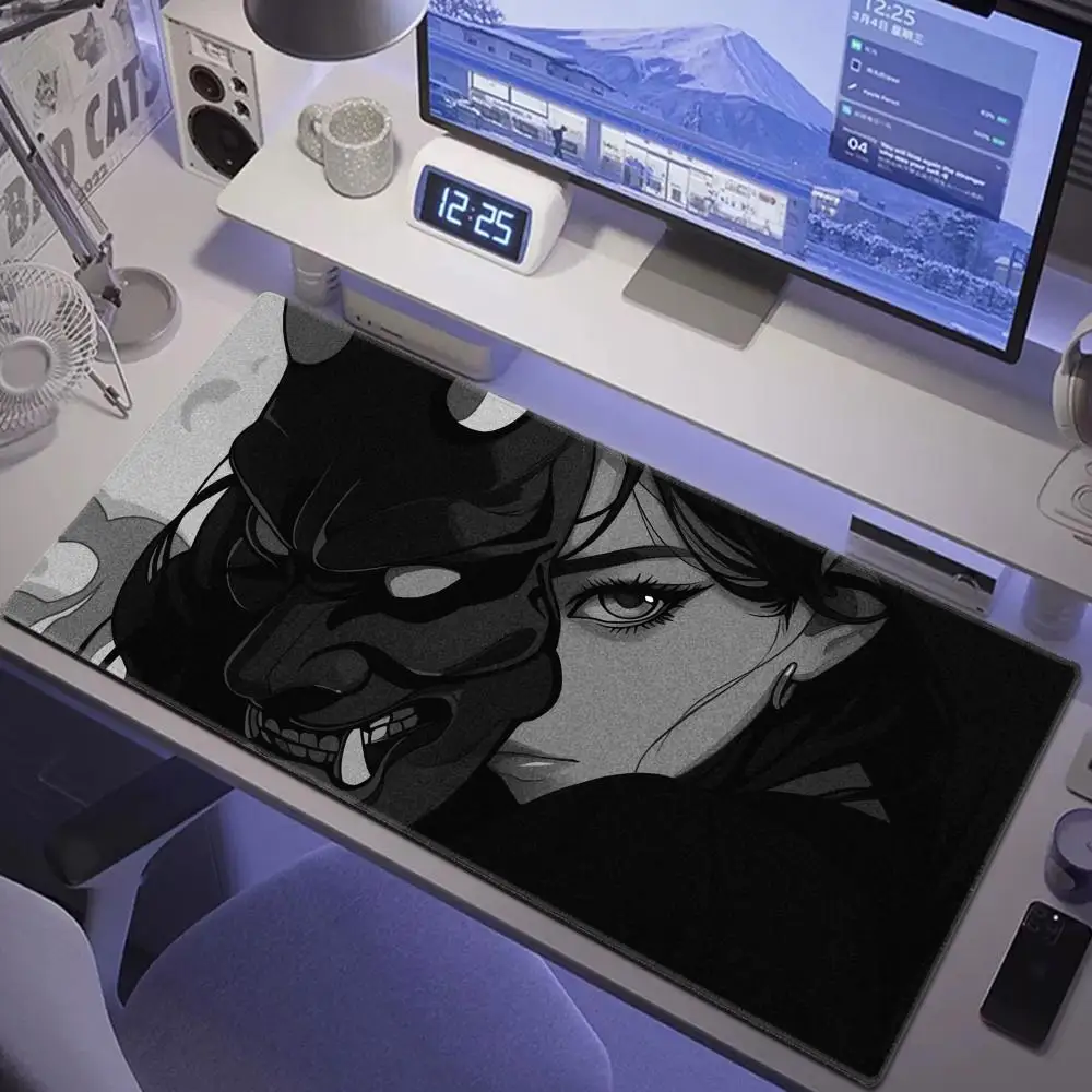 Samurai Oni Mask Anime Girls Mousepad Large Computer Gaming Accessories Mouse Pad Gamer Professional Premium Mouse Mat Desk Mat