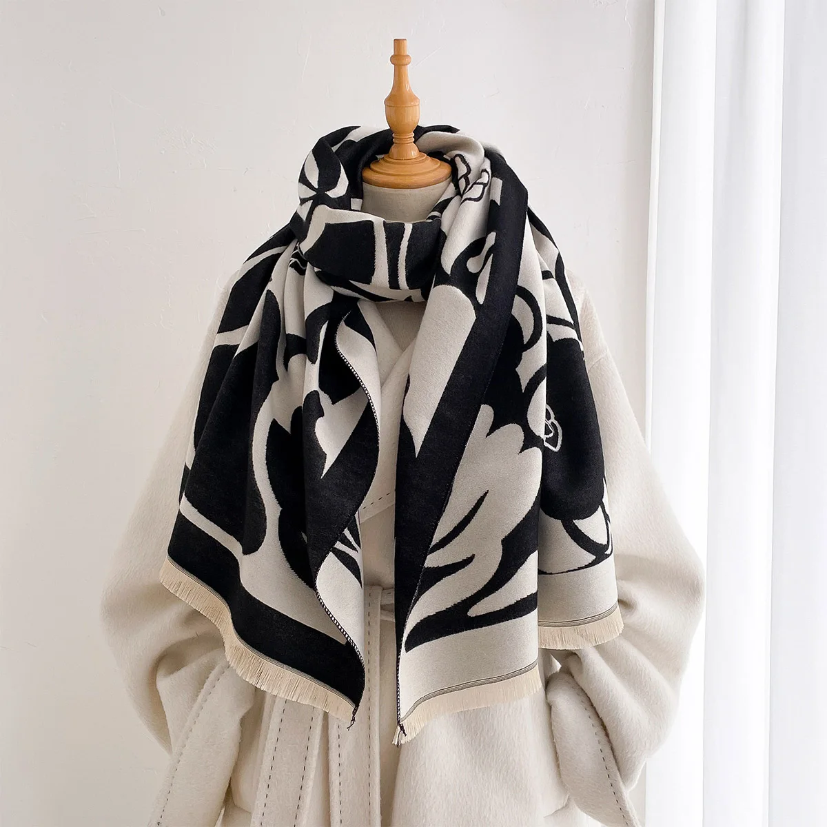 Timeless Camellia Flower Print Faux Cashmere Double Sided Long Scarf Fringe Decor Reversible Shawl Women All Match Warm Neck