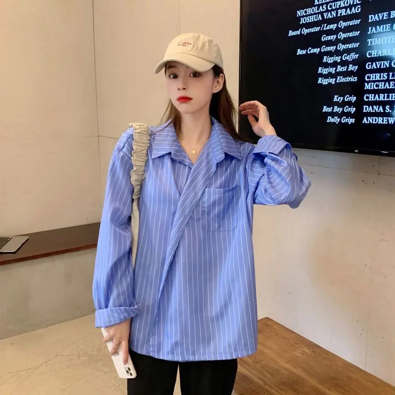 

2025 Spring Autumn Women's Lazy Style Striped Shirt Loose Long Sleeve Slimming Design Casual Fashion Age-Defying Top