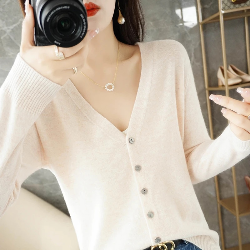 2024 Spring And Autumn Sweater New Women's V-neck Cardigan Solid Color Long Sleeve Women's Clothing Cardigan ZD035