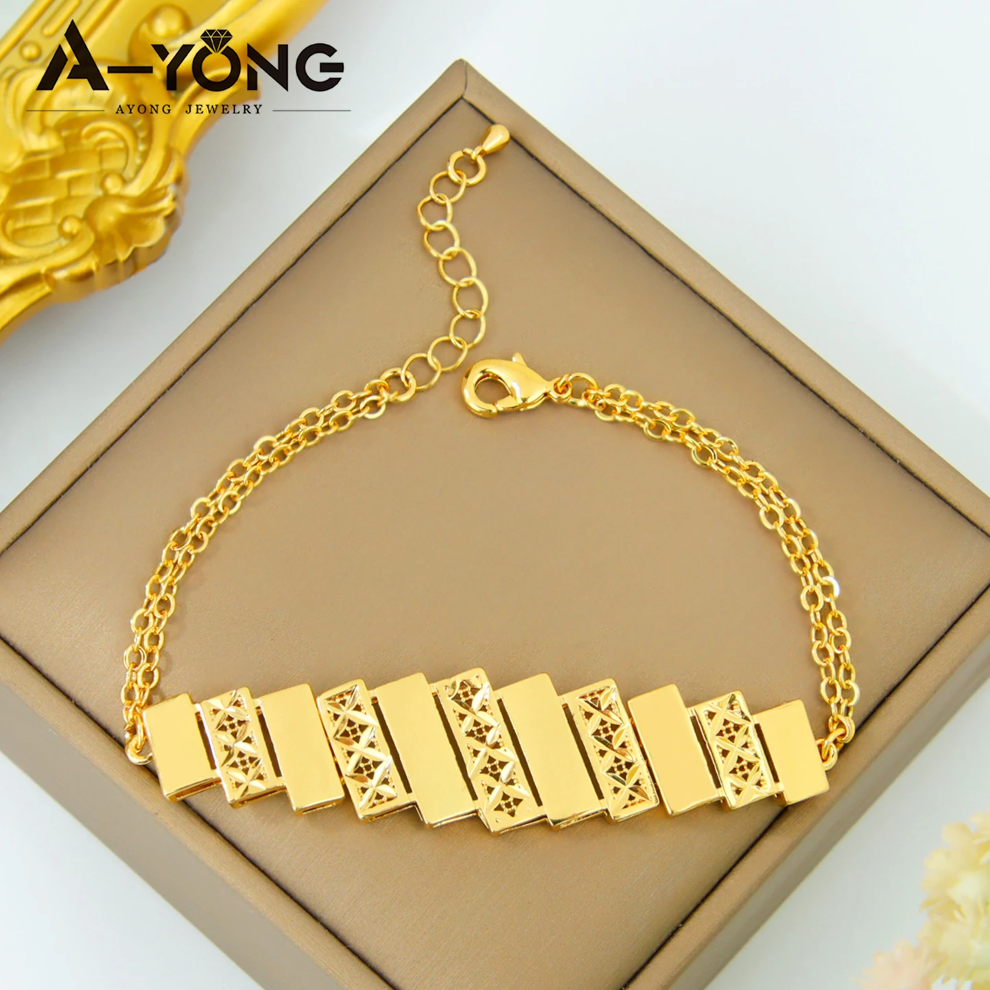 Dubai Mode-Schmuckset 24k Vergoldet Arabisches Unregelmäßiges Geometrisches Halsketten-Armband-Ohrringe-Set Nahost Damen Vintage-Schmuck – Detail 7