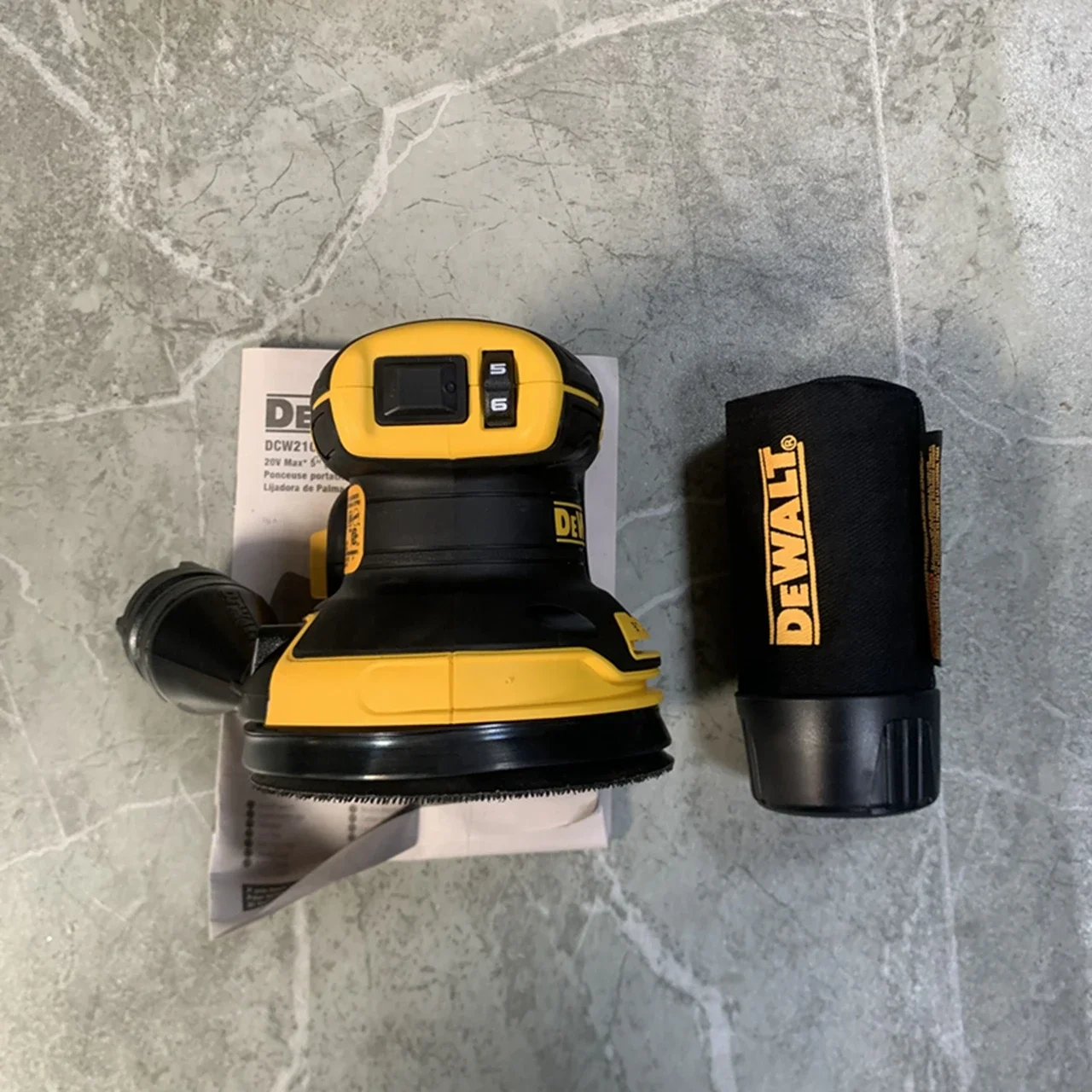 DEWALT Cordless Orbital Sander DCW210B 20V Brushless Handheld Vibration Polishing Woodworking Eccentric Sander Power Tool DCW210