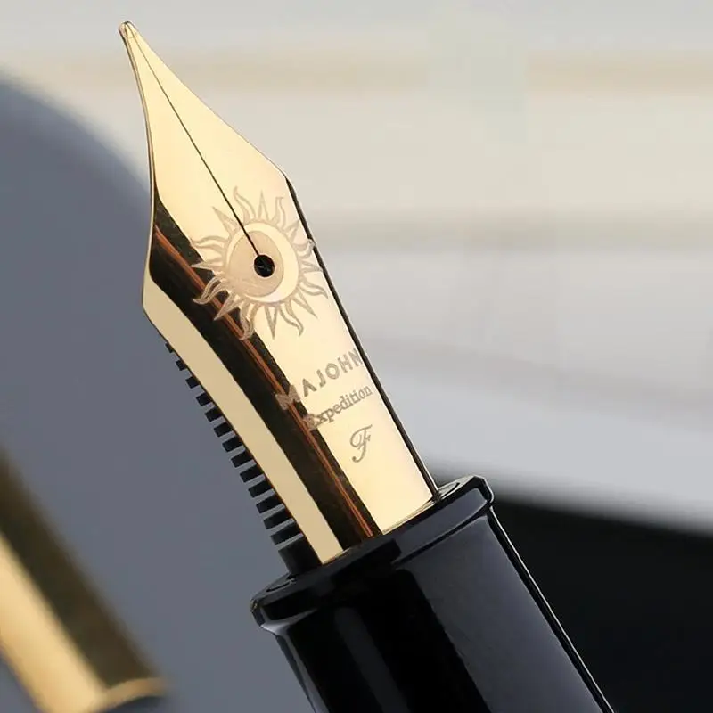 

Перьевое перо марки BOCK Single No 8 F/M из глянцевого серебра, совместимое с наконечниками P139 P140