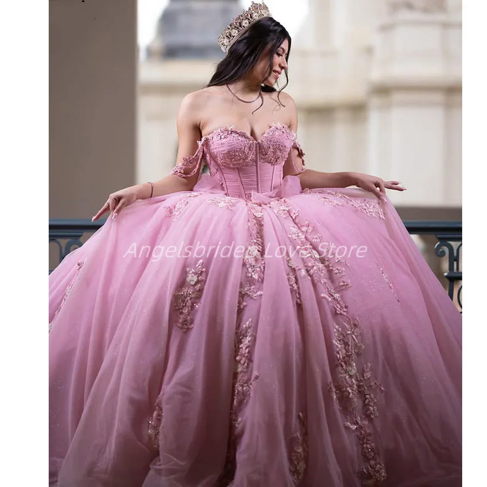 Angelsbridep Personalizzato Rosa A File Abito di Sfera Abiti stile Quinceanera Fiori 3D 2025 Abiti da Sera Formale Del Partito Abiti da 15 Años