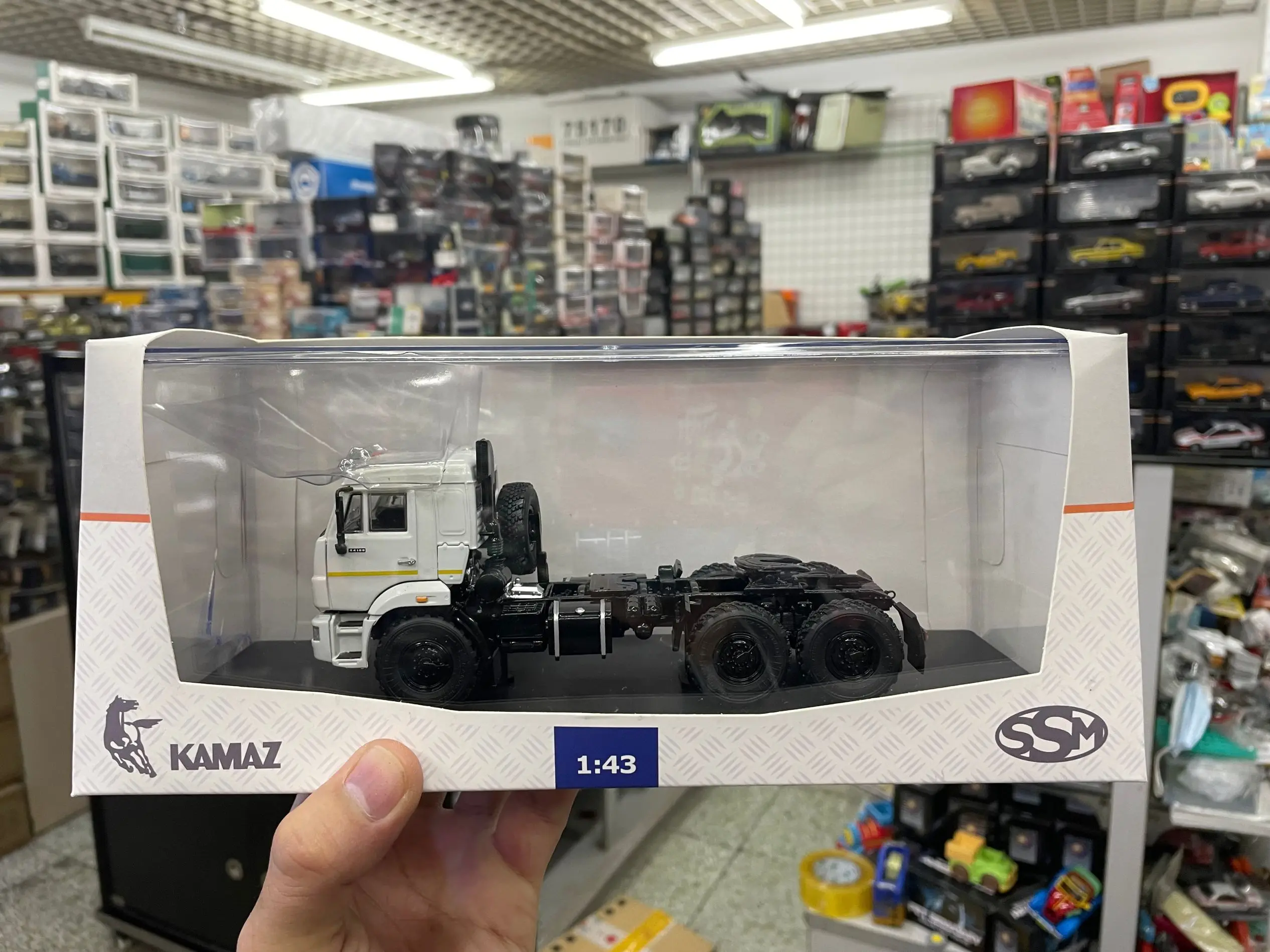 Kamaz Models Kama3-44108 6X4 Prime Mover Military Trailer Truck Model 1/43 Scale Die-Cast Model New