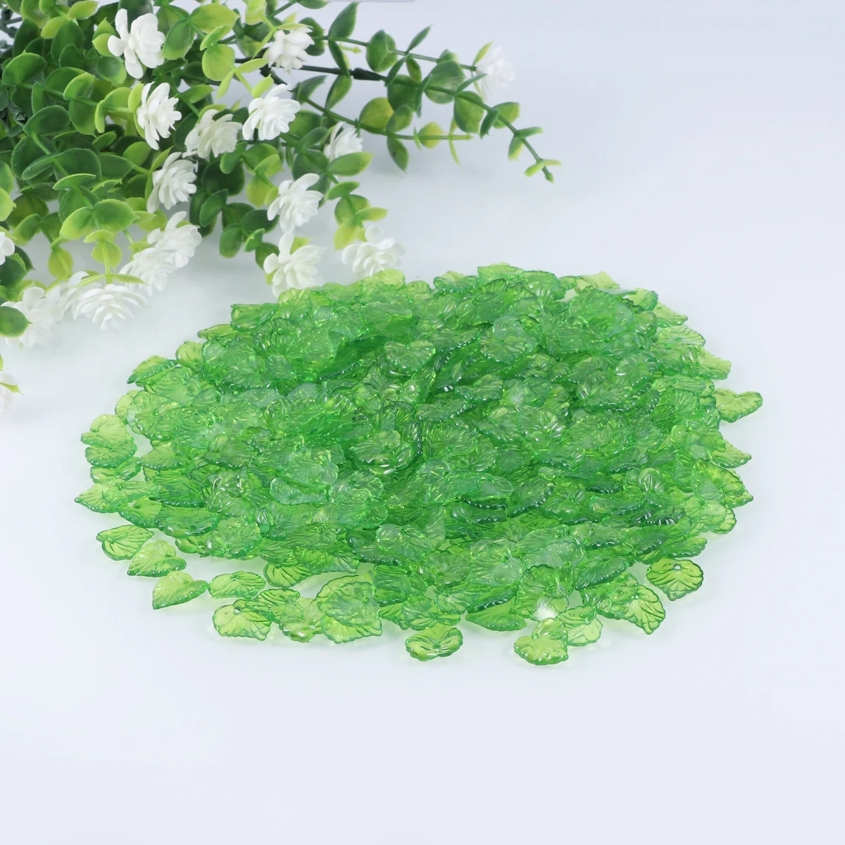 

1Pack Acrylic Plastic Green Leaves Simulation Transparent 16Mm Large Hole Hanging Leaf Beads for DIY Jewelry Accessories