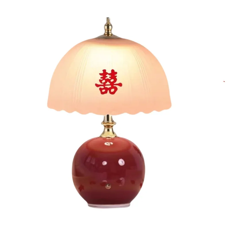 New wedding dowry send wedding bride ceramic long light wedding bedroom table lamp