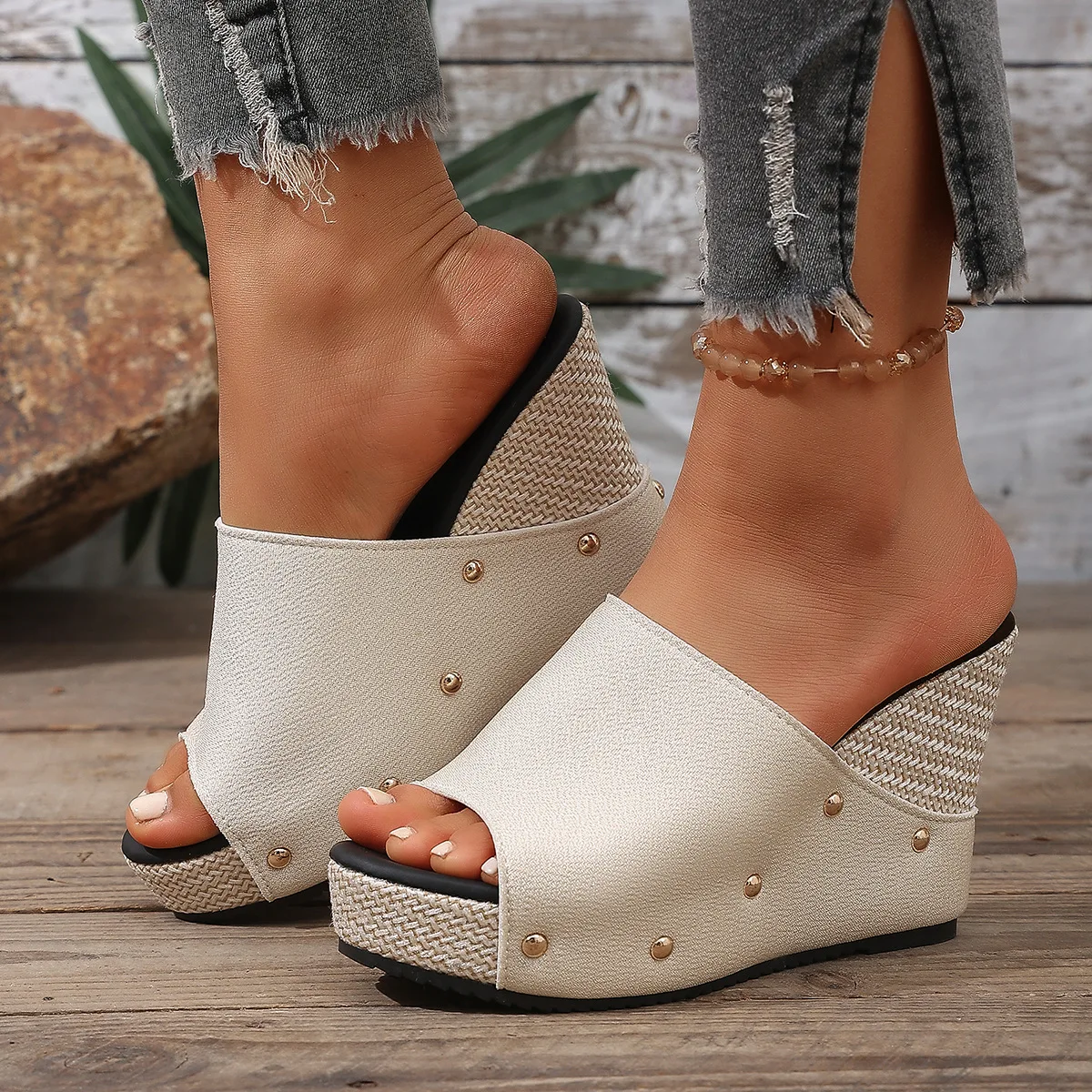 

Fashionable Thick soled Sandals for Women, 2026 Summer New Vintage Waterproof Platform Fish Mouth Slippers