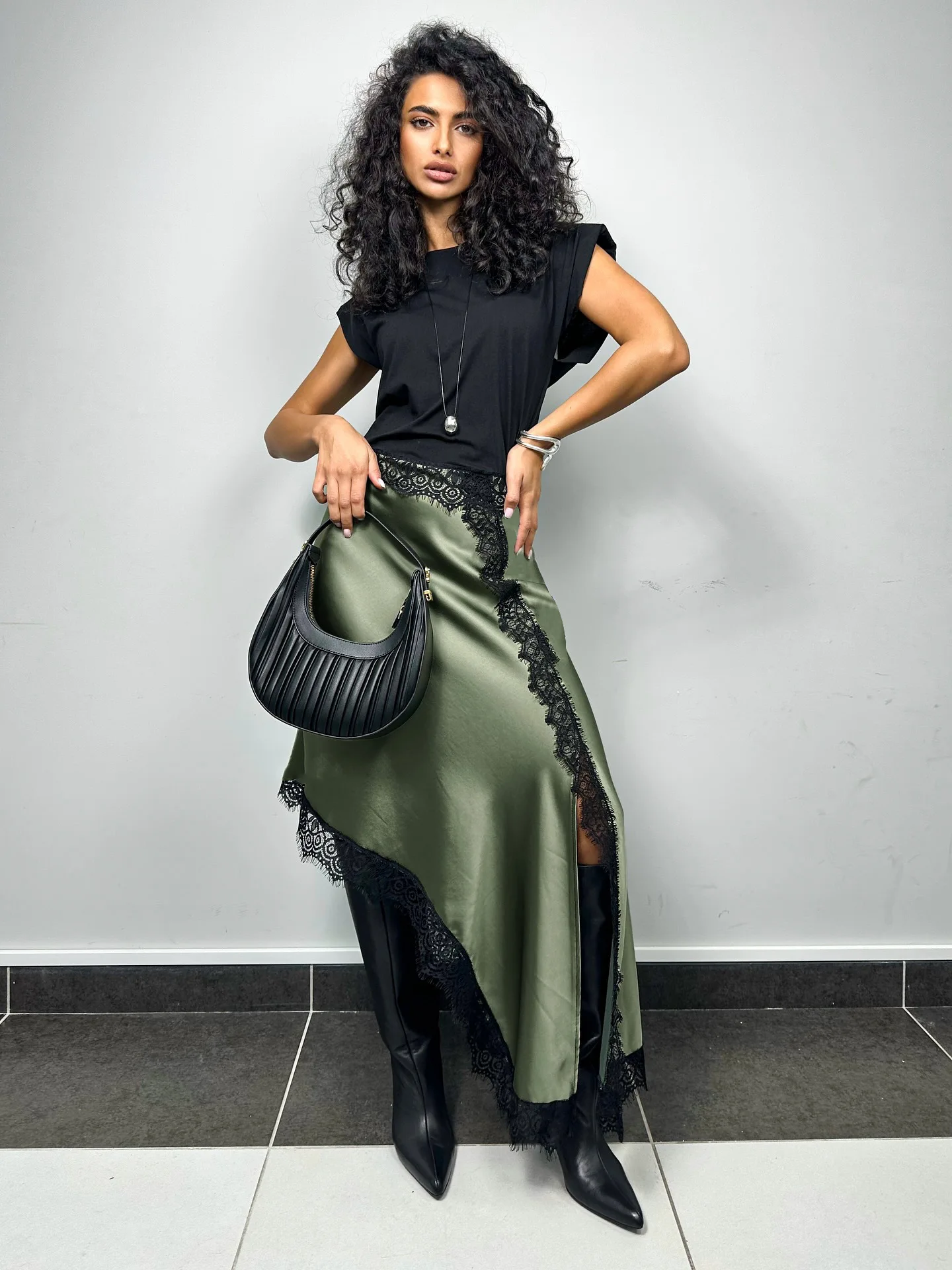 New Arrival Asymmetrical Satin Lace Skirt European Design Elegant Women Fashion Chic Trendy Female Daily Hot
